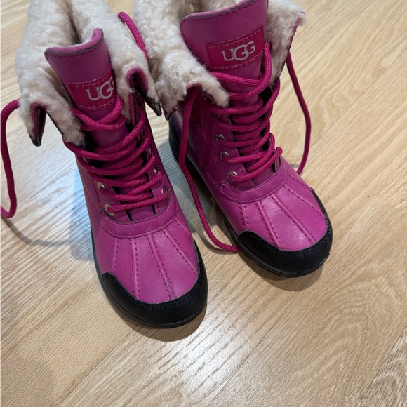 UGG Fuchsia and Black Boots - Picture 2 of 5